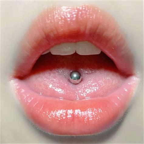 ball tongue piercing